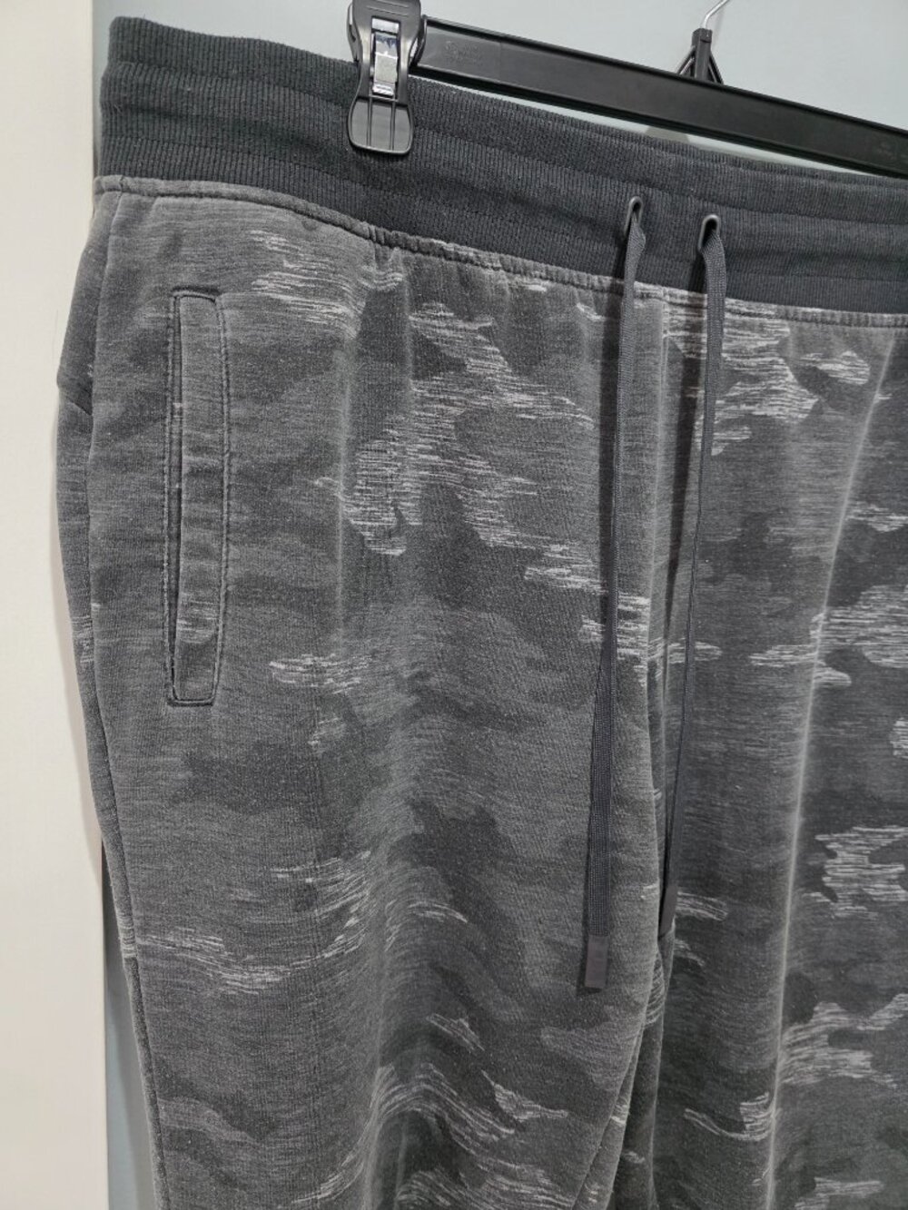 Athletic Works Black Camo Jogger Pants – Size XL (16-18) – Drawstring - Picture 4 of 10